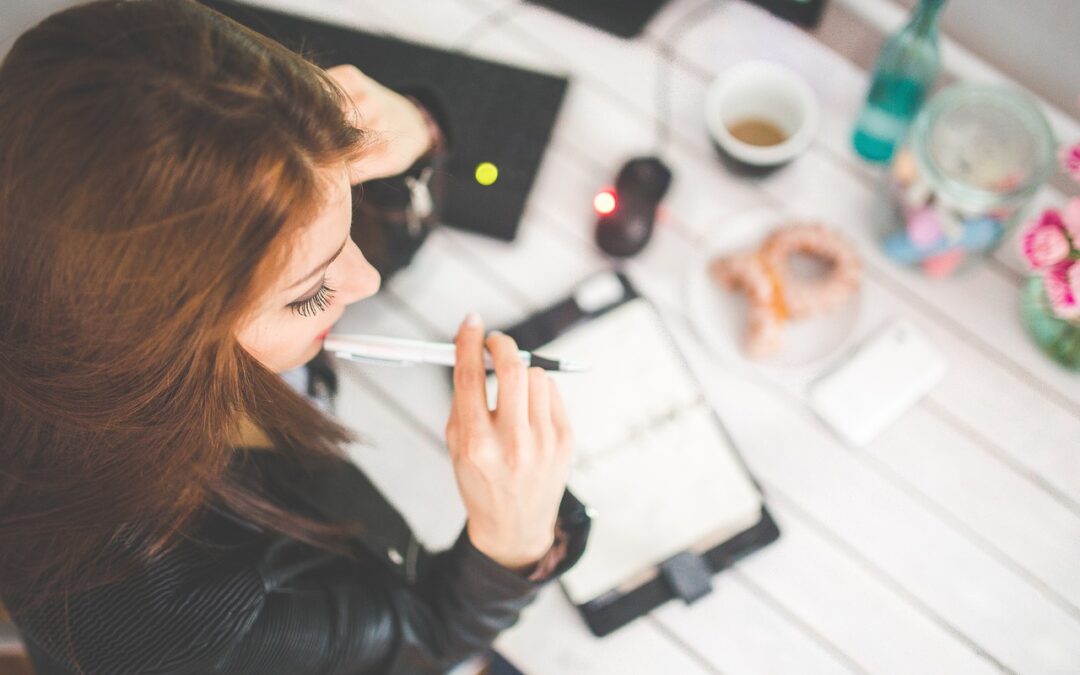 Businessfrau beim Arbeiten